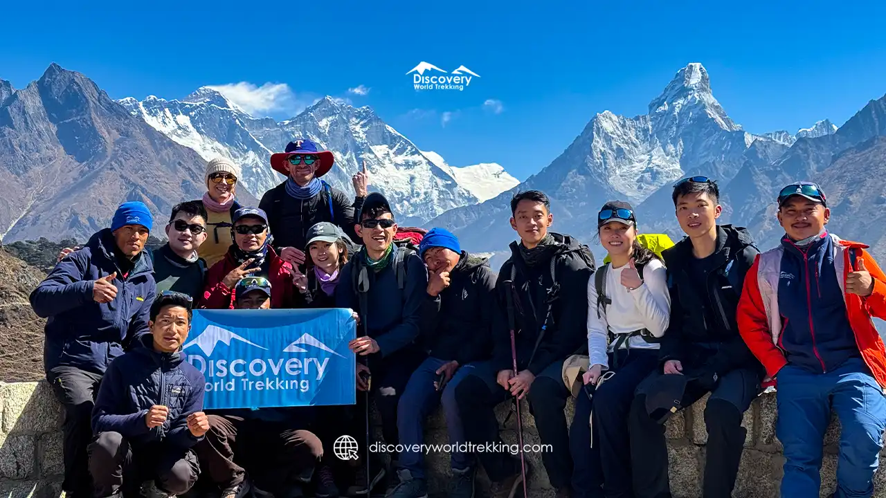 Group Pic with Ama Dablam at the back