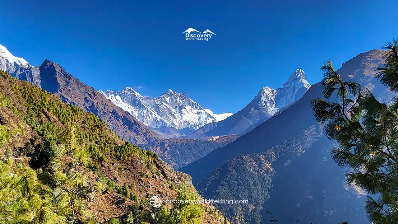 Ama Dablam (Right) and Everest (Left)