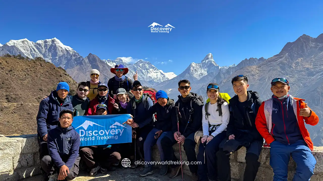 Trek to Tengboche