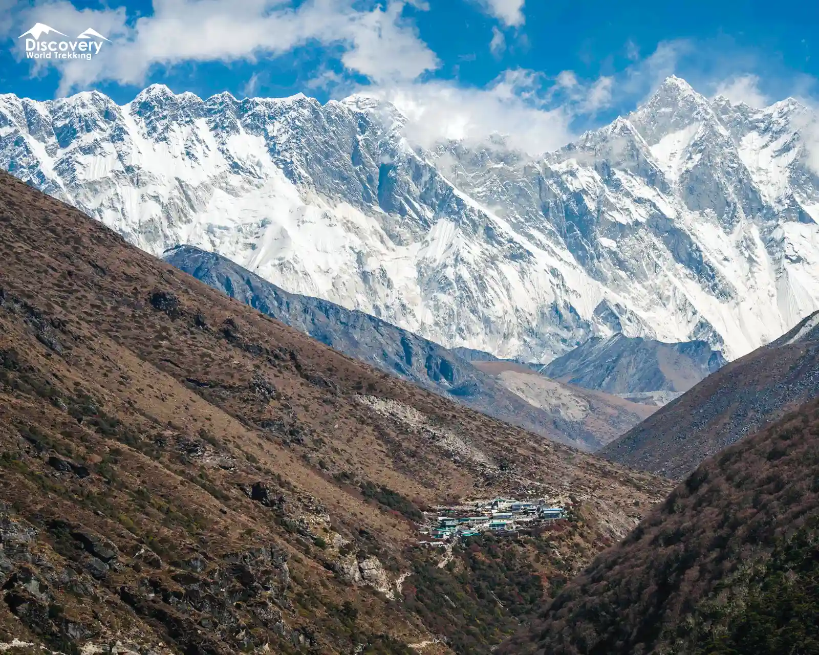 The panaromic views during the island peak climbing with Everest Base Camp Trek.