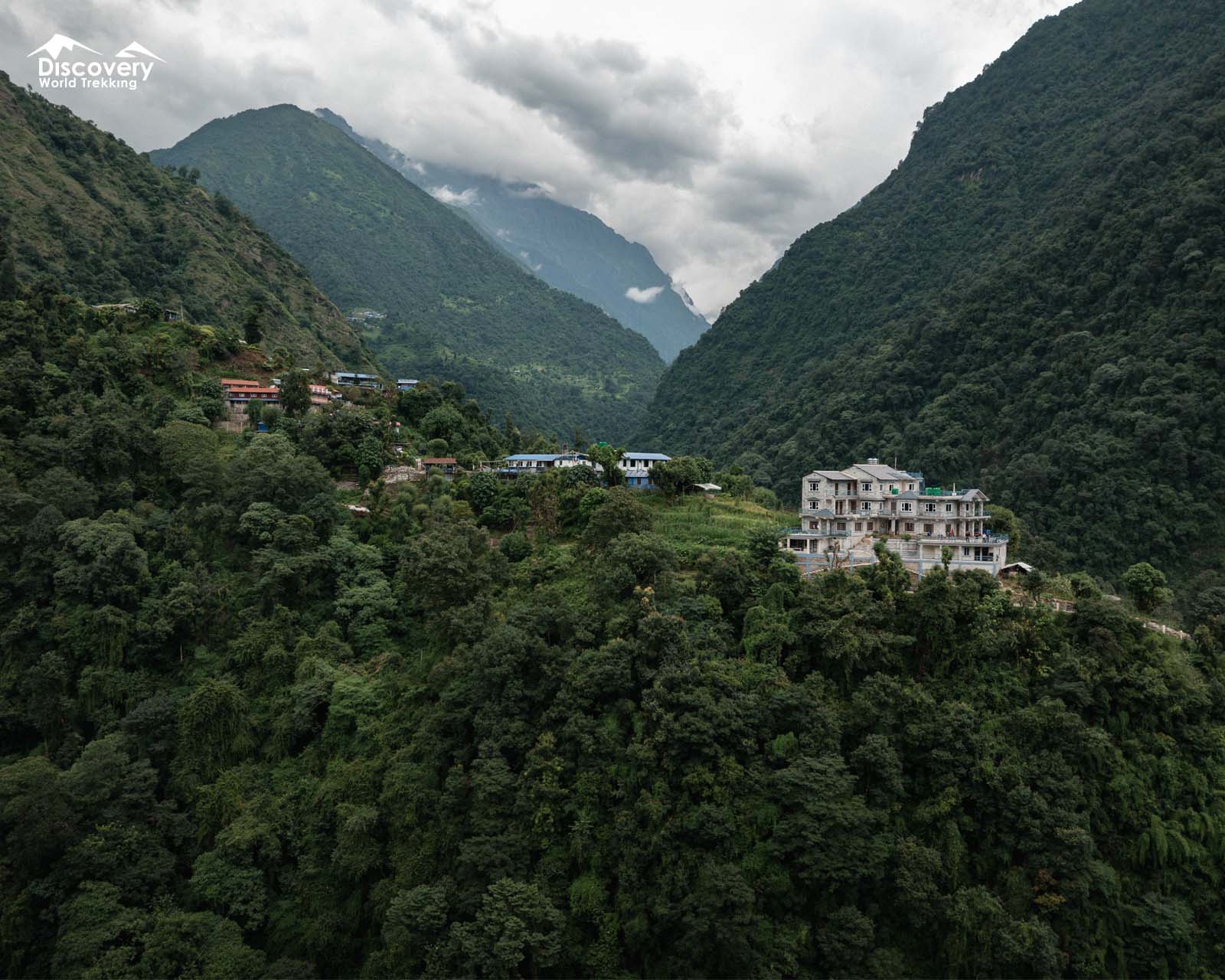 Lodges in Jhinu Danda